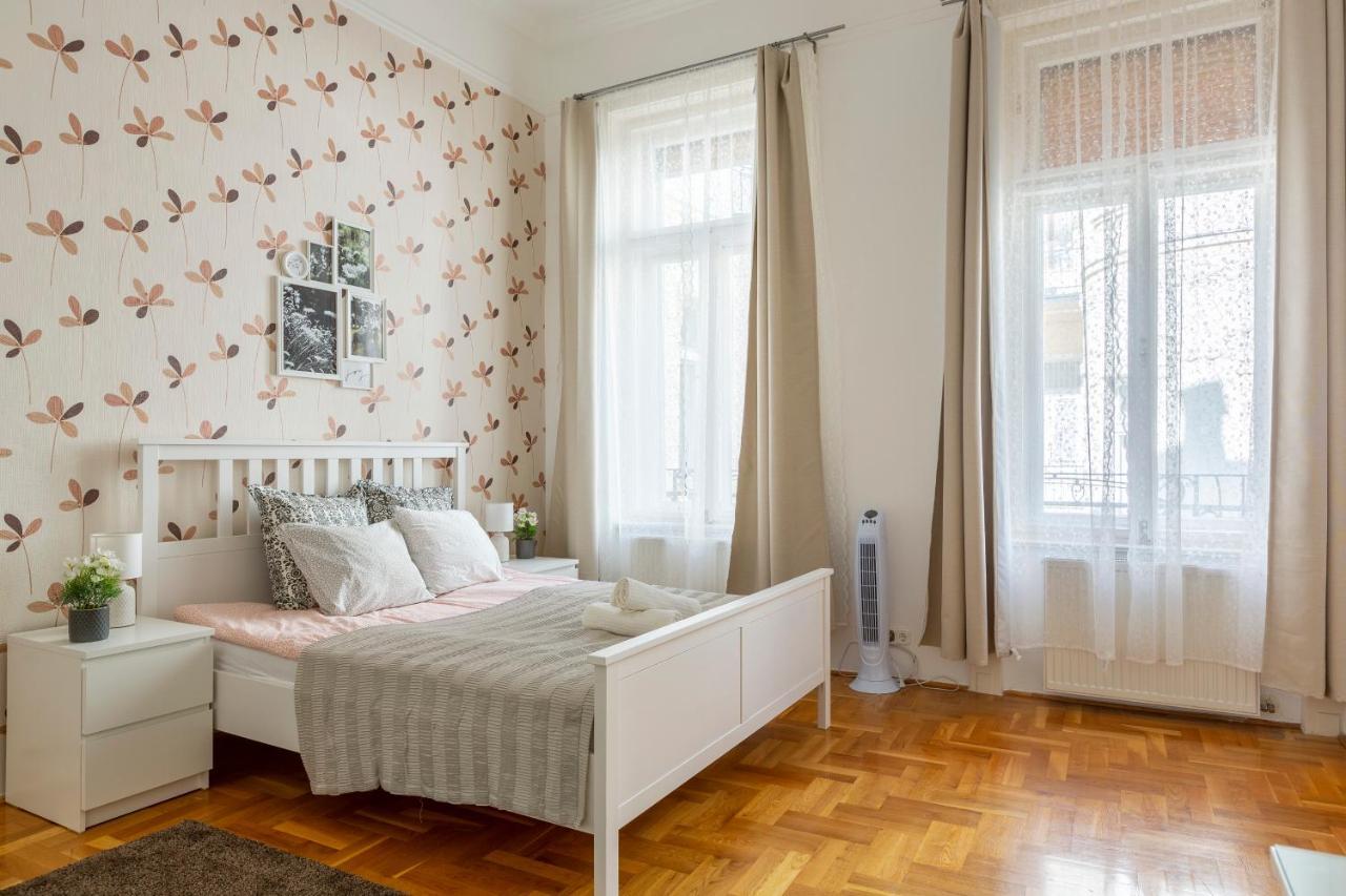 Deluxe Dream Home In The Center Budapest Esterno foto